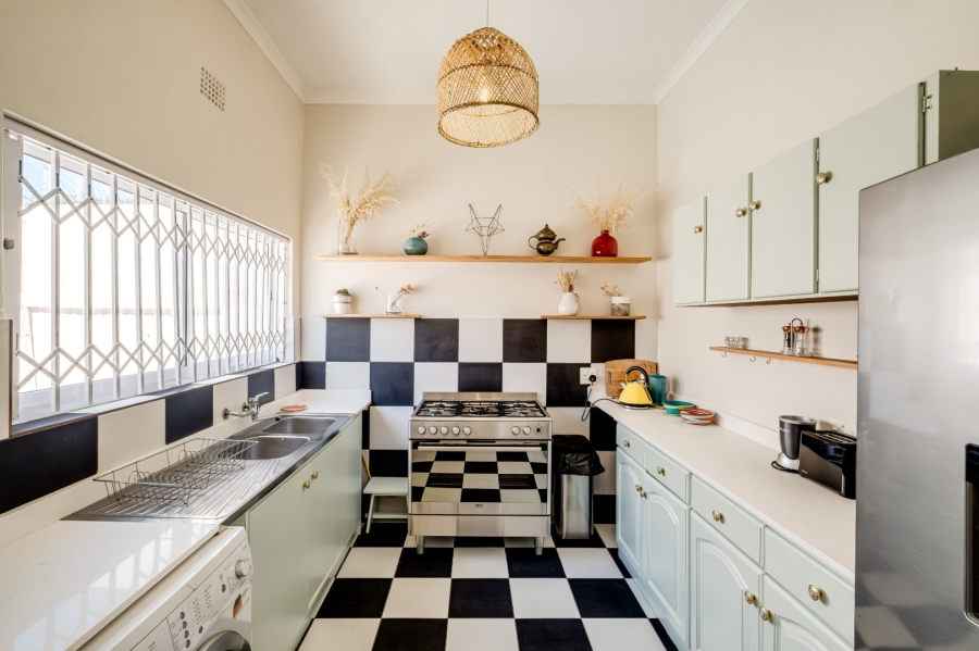 To Let 2 Bedroom Property for Rent in Gardens Western Cape